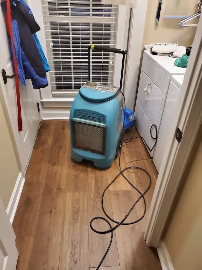 Commercial dehumidifier deployed for Flood Damage Cleanup in Silver Lakes